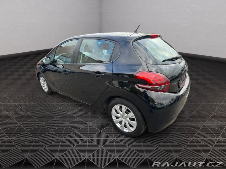 Peugeot 208 1,2 61kw 2017