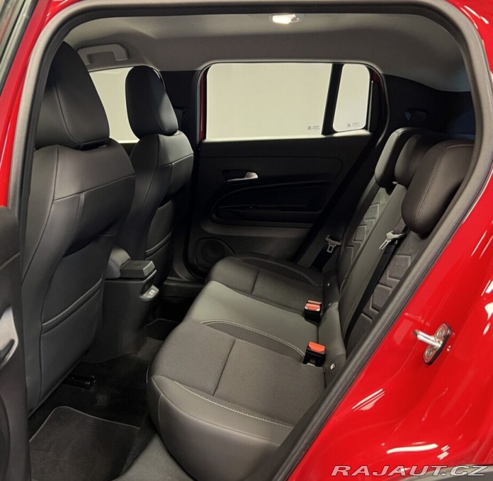Jeep Avenger 1,2 Turbo Altitude Winter 2025