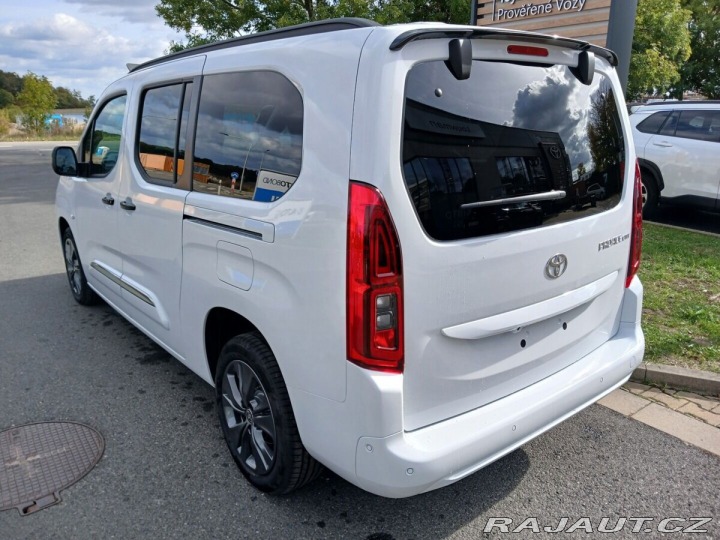 Toyota ProAce City Verso 1,5D VIP 7 míst AT long 1800