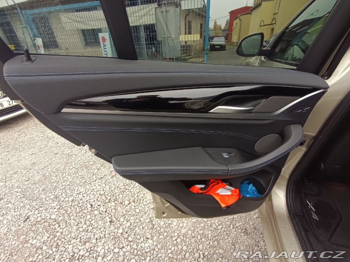 BMW X4 M40d  ČR 1.majitel DPH 2020