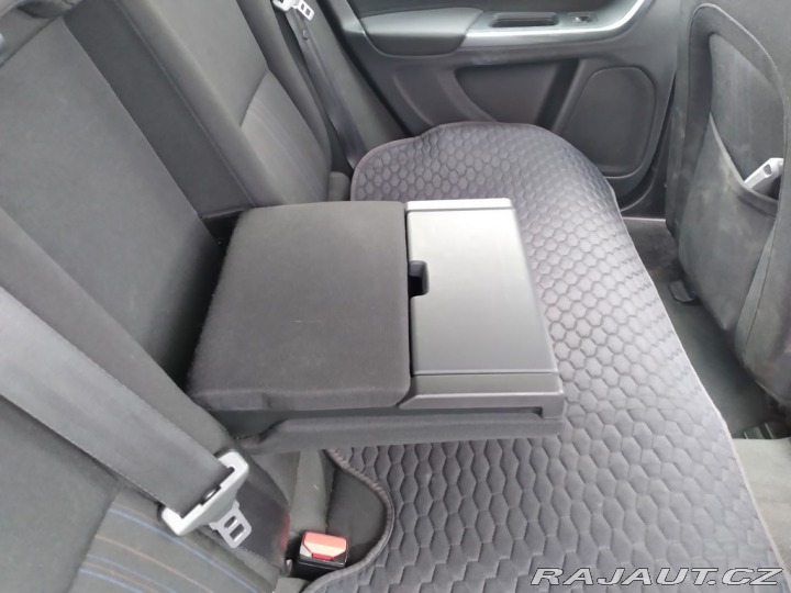 Volvo V60 D3 2.0D MANUÁL,NAVI,AC 2012