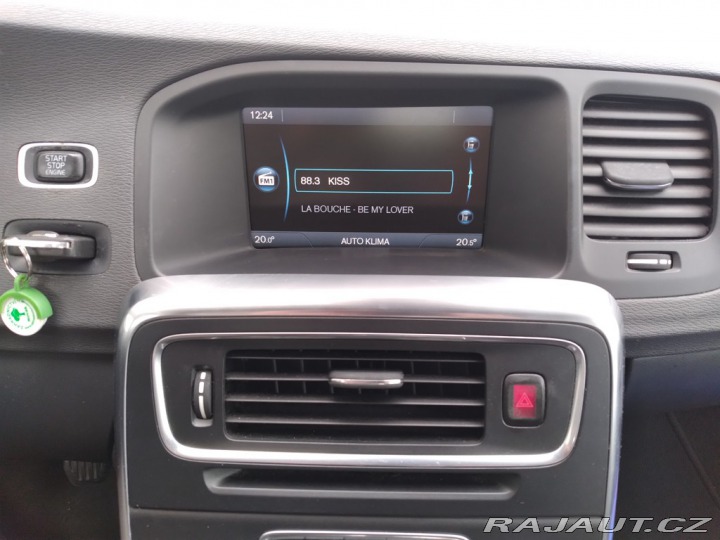 Volvo V60 D3 2.0D MANUÁL,NAVI,AC 2012