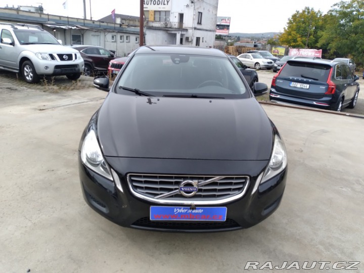 Volvo V60 D3 2.0D MANUÁL,NAVI,AC 2012