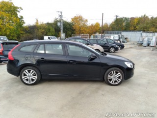 Volvo V60 D3 2.0D MANUÁL,NAVI,AC 2012