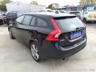 Volvo V60 D3 2.0D MANUÁL,NAVI,AC 2012