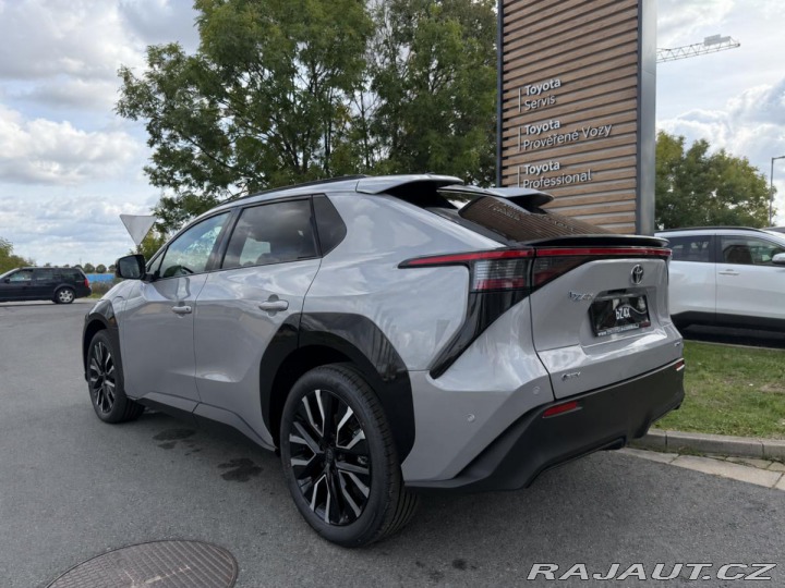 Toyota bZ4X Executive 73.1 kWh 1800