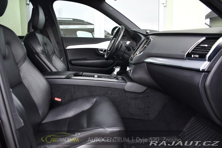 Volvo XC90 D5 AWD MOMENTUM ČR 2017