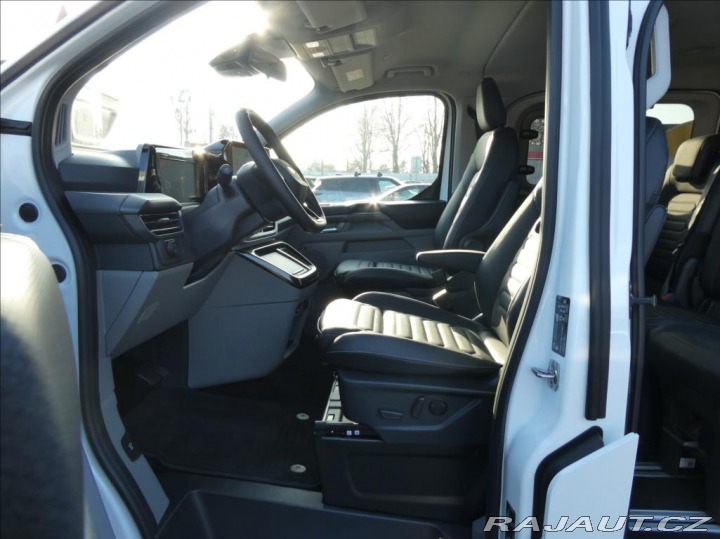 Ford Tourneo Custom 2,0 L2,TITANIUM X,8Míst,A 2026