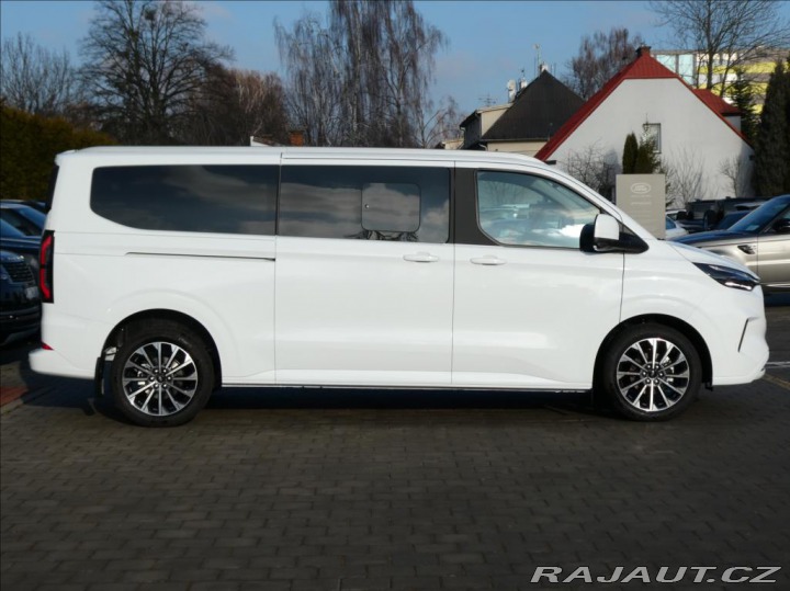 Ford Tourneo Custom 2,0 L2,TITANIUM X,8Míst,A 2026