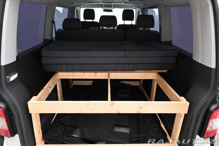 Volkswagen Caravelle 2,0 TDI 132kW Manuál Tažn 2014