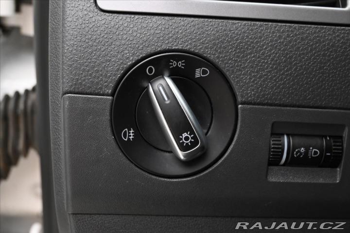 Volkswagen Caravelle 2,0 TDI 132kW Manuál Tažn 2014