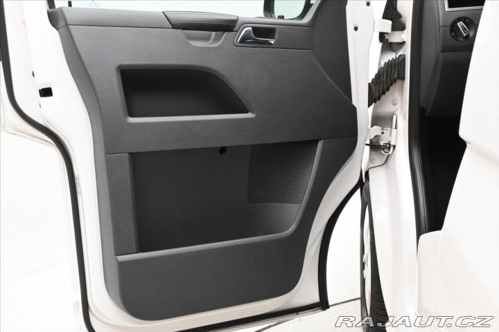 Volkswagen Caravelle 2,0 TDI 132kW Manuál Tažn 2014