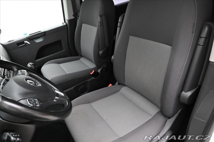 Volkswagen Caravelle 2,0 TDI 132kW Manuál Tažn 2014