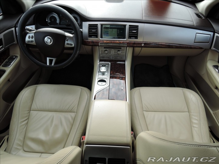 Jaguar XF 3,0 V6 Diesel Aut. Kůže S 2010