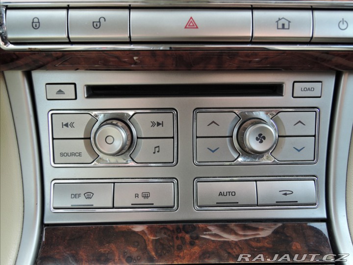 Jaguar XF 3,0 V6 Diesel Aut. Kůže S 2010
