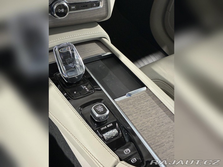 Volvo XC90 2,0 B5 173kW CZ 4X4 DPH I 2021