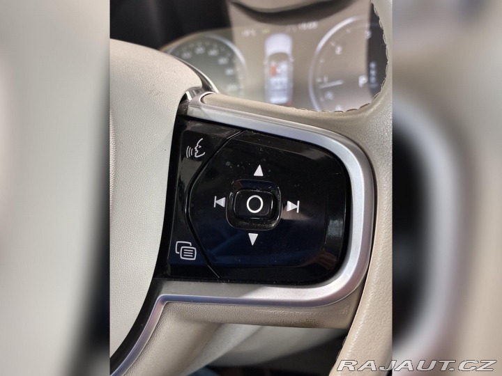Volvo XC90 2,0 B5 173kW CZ 4X4 DPH I 2021