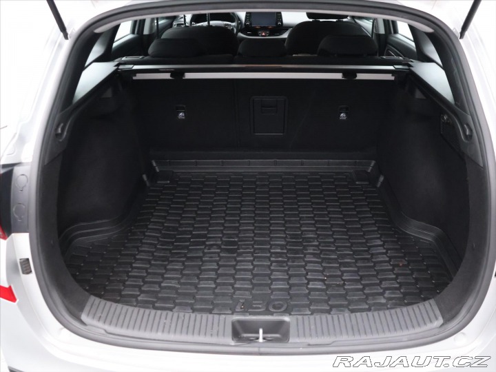 Hyundai i30 1,4 T-GDI 103kW DCT Navi 2019
