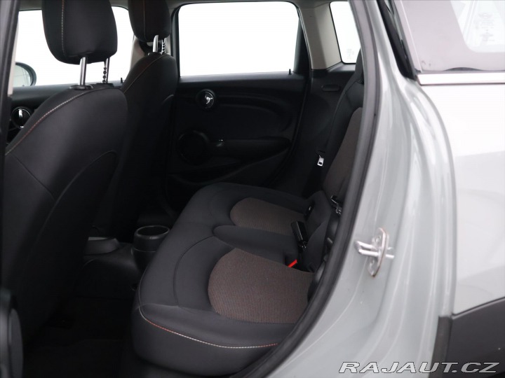 Mini Cooper 1,5 100kW LED CZ 1.Maj. D 2022