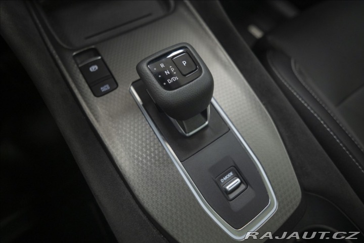 Nissan Qashqai 1,3 DIG-T MHEV AT NAVI PA 2024