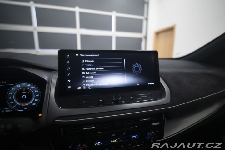 Nissan Qashqai 1,3 DIG-T MHEV AT NAVI PA 2024