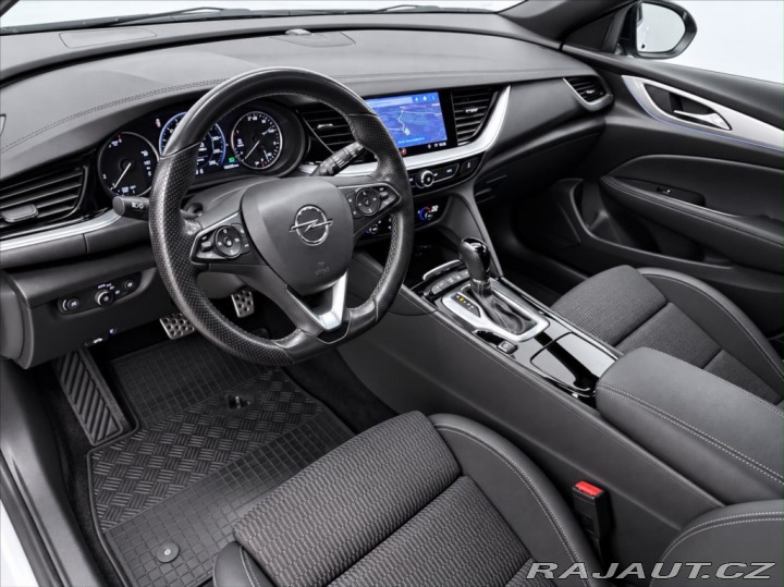 Opel Insignia 2,0 CDTI 128 KW,COUNTRY T 2022