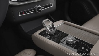 Volvo XC90 2,0 T8  Plus Dark 2026