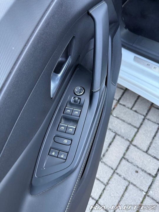 Peugeot 308 1,5 BlueHDi 2022