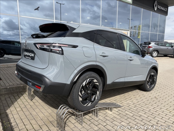 Nissan Qashqai 1,3 1,3 DIG-T 103kW N-CON 2026