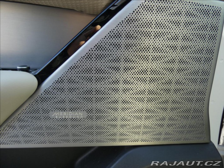 Land Rover Range Rover Velar 3,0 D300 R-Dynamic SE,1ma 2022