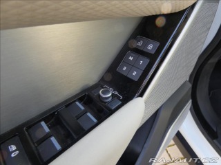 Land Rover Range Rover Velar 3,0 D300 R-Dynamic SE,1ma 2022