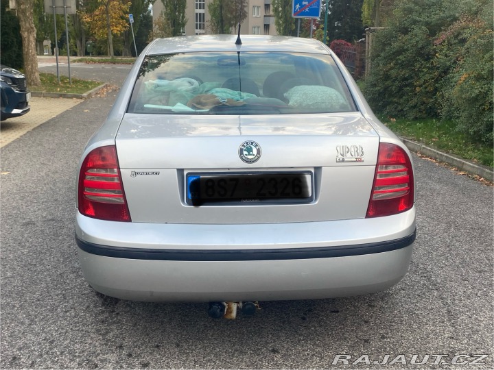 Škoda Superb 2004