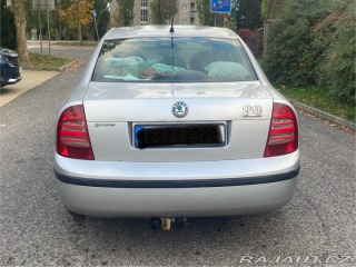 Škoda Superb  2004