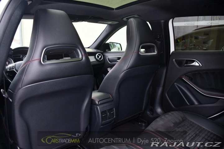 Mercedes-Benz GLA 2015