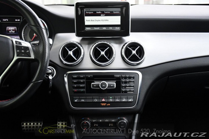 Mercedes-Benz GLA 2015