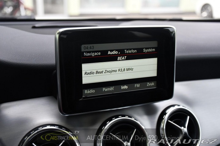Mercedes-Benz GLA 2015