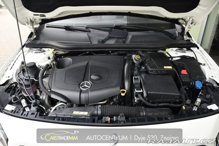 Mercedes-Benz GLA 2015