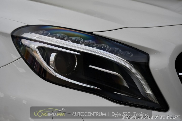 Mercedes-Benz GLA 2015