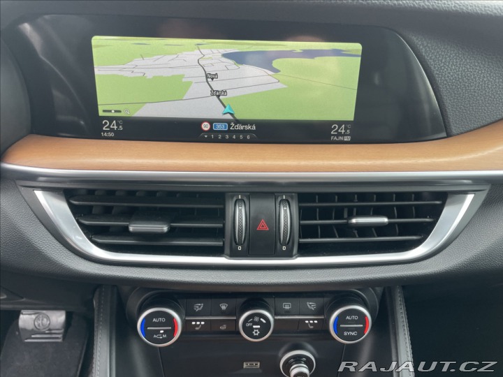 Alfa Romeo Stelvio 2,0 Turbo 280k Q4 AT8 4x4 2017
