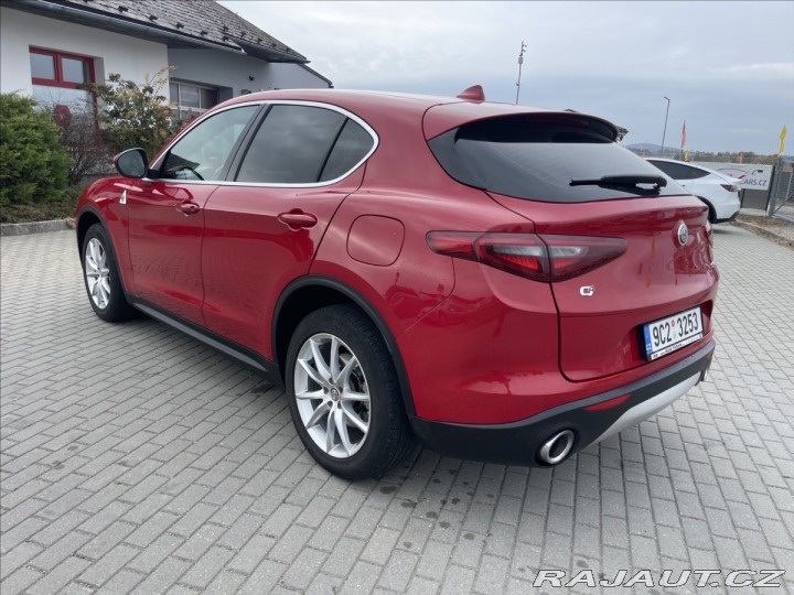 Alfa Romeo Stelvio 2,0 Turbo 280k Q4 AT8 4x4 2017
