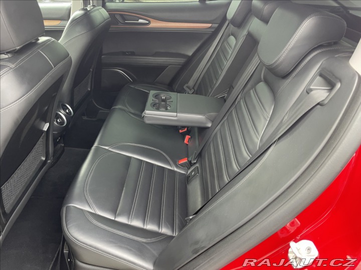 Alfa Romeo Stelvio 2,0 Turbo 280k Q4 AT8 4x4 2017