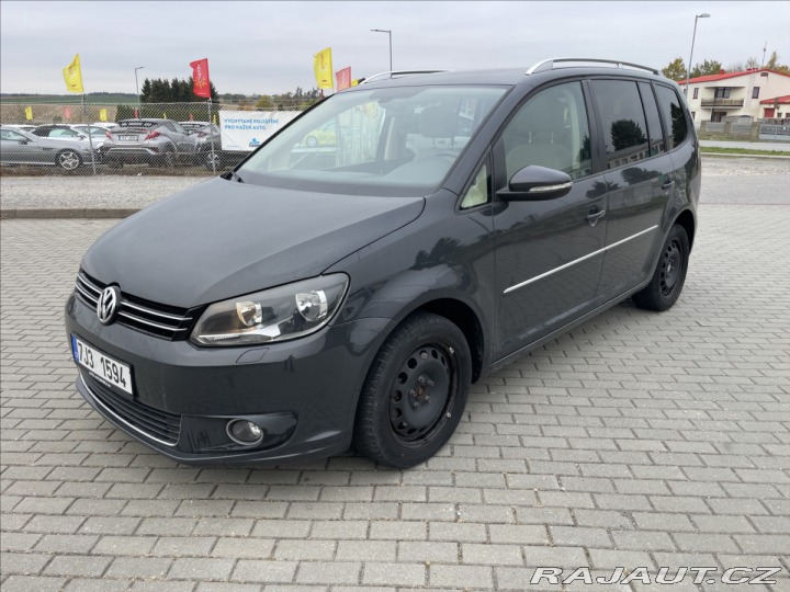 Volkswagen Touran 2,0 TDi 103kw DSG Highlin 2014
