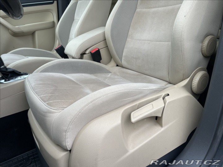 Volkswagen Touran 2,0 TDi 103kw DSG Highlin 2014