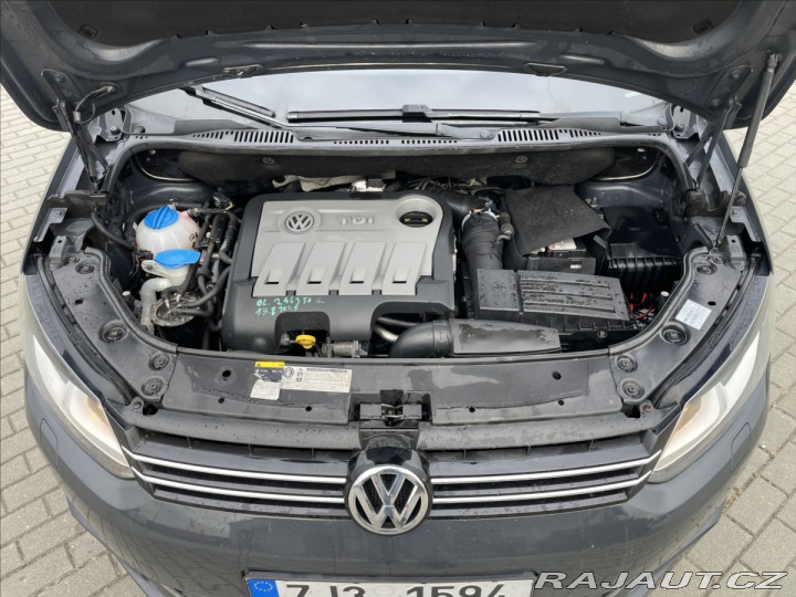 Volkswagen Touran 2,0 TDi 103kw DSG Highlin 2014