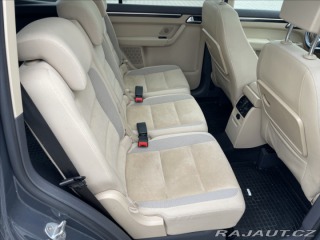 Volkswagen Touran 2,0 TDi 103kw DSG Highlin 2014