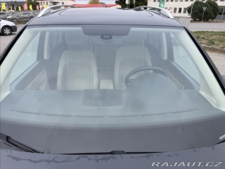 Volkswagen Touran 2,0 TDi 103kw DSG Highlin 2014