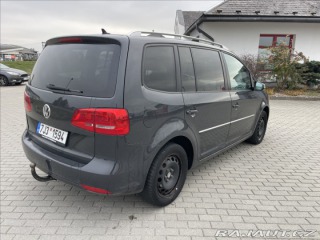 Volkswagen Touran 2,0 TDi 103kw DSG Highlin 2014
