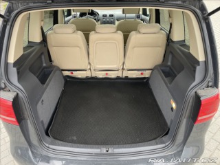 Volkswagen Touran 2,0 TDi 103kw DSG Highlin 2014