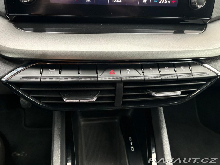 Škoda Octavia 1.5TSi,110KW,VYHŘ.SEDADLA 2022