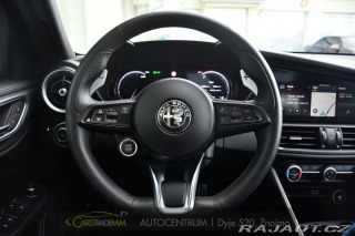 Alfa Romeo Giulia 2.0T 16V 206kW VELOCE AT8 2024